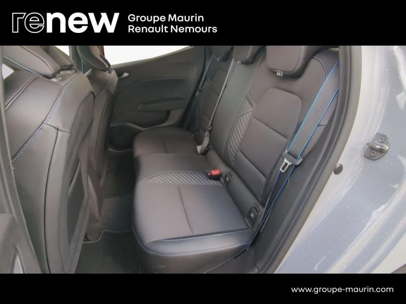 Photo 12 de l’annonce de RENAULT Clio d’occasion à vendre à SAINT PIERRE LES NEMOURS