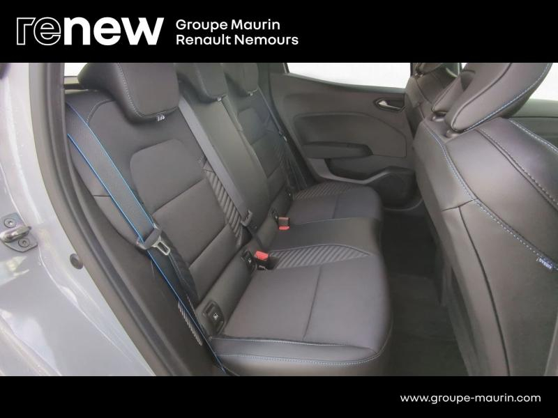 Photo 13 de l’annonce de RENAULT Clio d’occasion à vendre à SAINT PIERRE LES NEMOURS