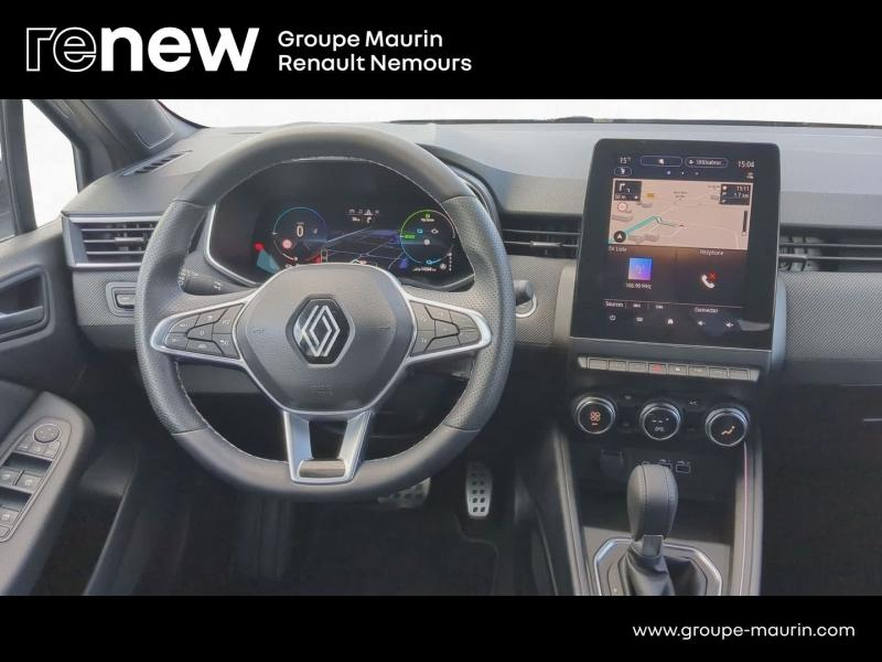 Photo 20 de l’annonce de RENAULT Clio d’occasion à vendre à SAINT PIERRE LES NEMOURS