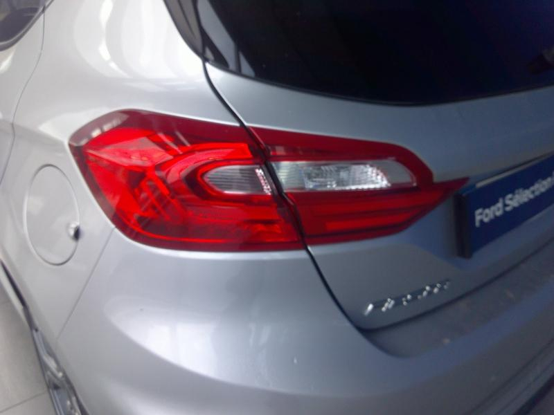 Photo 3 de l’annonce de FORD Fiesta d’occasion à vendre à PERPIGNAN