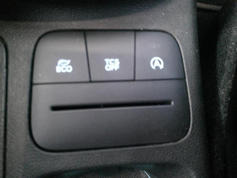 Photo 16 de l’annonce de FORD Fiesta d’occasion à vendre à PERPIGNAN