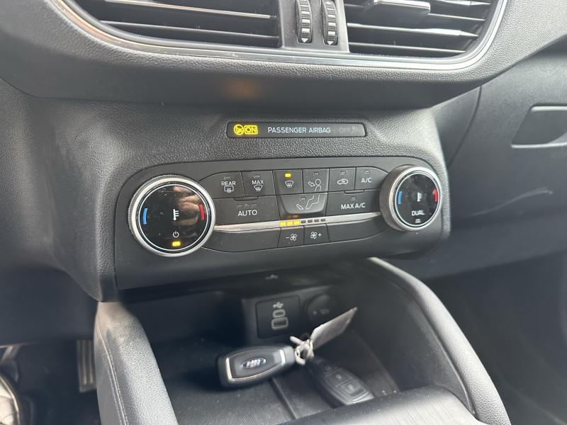 Photo 15 de l’annonce de FORD Kuga d’occasion à vendre à NARBONNE