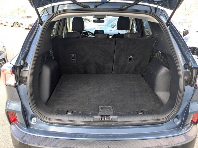 Photo 10 de l’annonce de FORD Kuga d’occasion à vendre à MARSEILLE