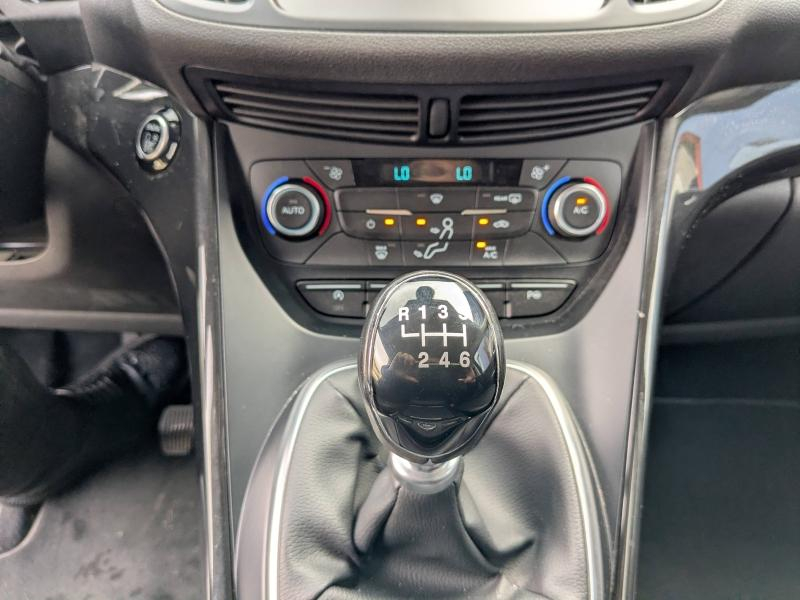 Photo 14 de l’annonce de FORD Kuga d’occasion à vendre à LA VALETTE