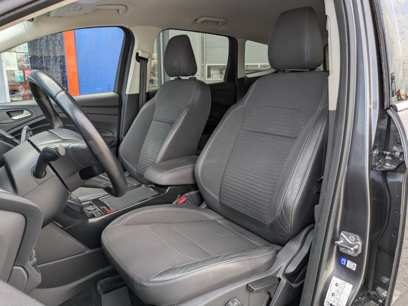 Photo 15 de l’annonce de FORD Kuga d’occasion à vendre à LA VALETTE