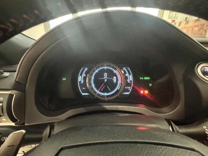 Photo 4 de l’annonce de LEXUS RC d’occasion à vendre à MONTFAVET