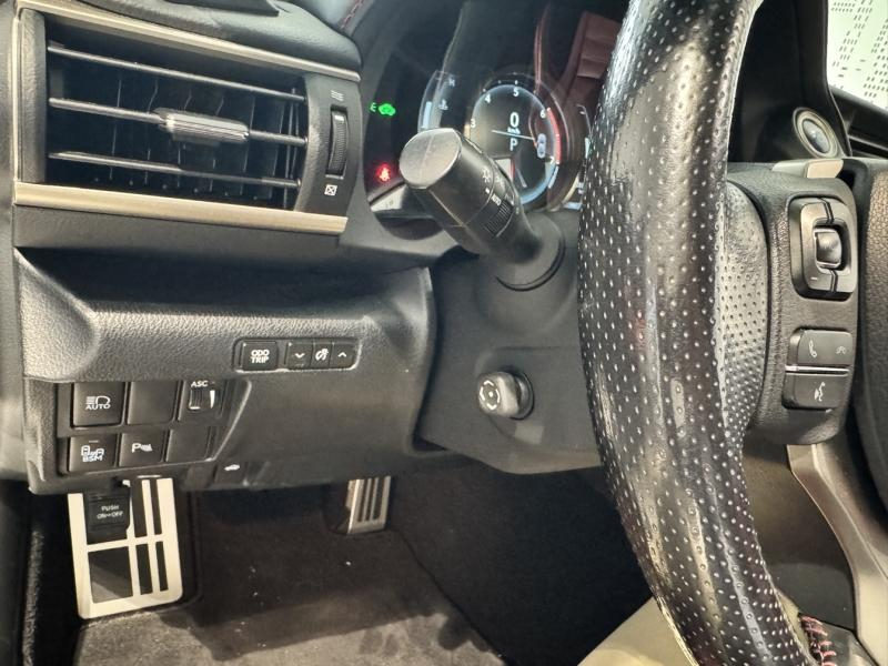 Photo 8 de l’annonce de LEXUS RC d’occasion à vendre à MONTFAVET