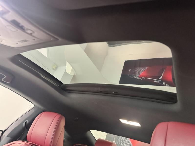 Photo 10 de l’annonce de LEXUS RC d’occasion à vendre à MONTFAVET