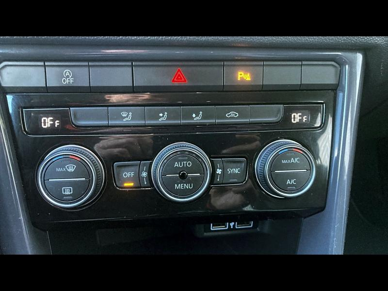 Photo 19 de l’annonce de VOLKSWAGEN T-Roc d’occasion à vendre à CHAMBERY