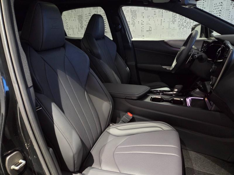 Photo 16 de l’annonce de LEXUS NX d’occasion à vendre à AUBIÈRE