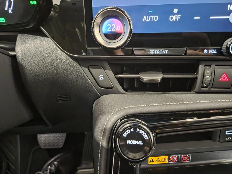 Photo 9 de l’annonce de LEXUS NX d’occasion à vendre à AUBIÈRE