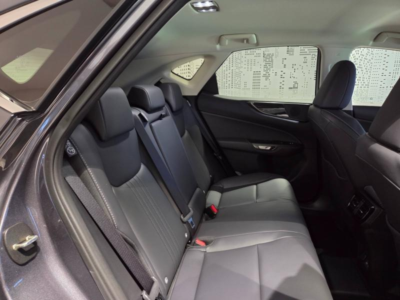 Photo 13 de l’annonce de LEXUS NX d’occasion à vendre à AUBIÈRE