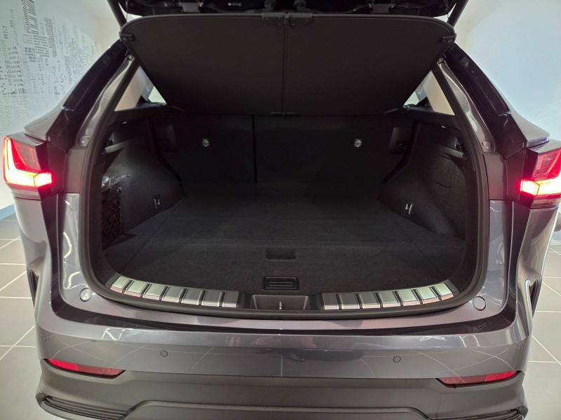 Photo 14 de l’annonce de LEXUS NX d’occasion à vendre à AUBIÈRE