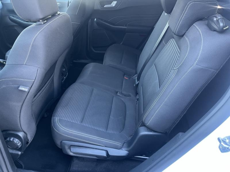 Photo 13 de l’annonce de FORD Kuga d’occasion à vendre à BRIGNOLES