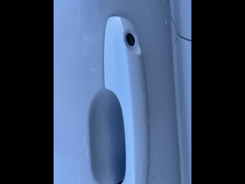 Photo 18 de l’annonce de FORD Kuga d’occasion à vendre à BRIGNOLES