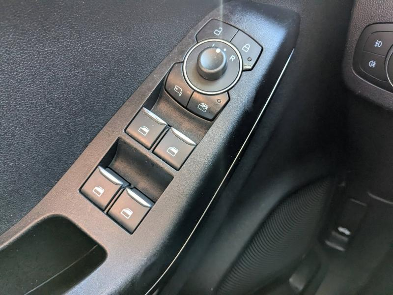 Photo 14 de l’annonce de FORD Puma d’occasion à vendre à DRAGUIGNAN