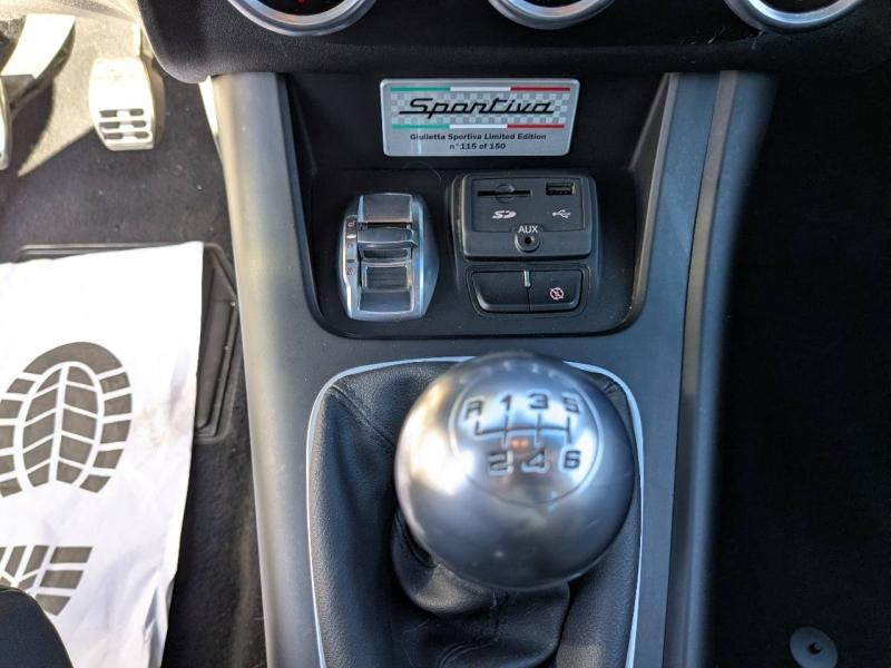 Photo 11 de l’annonce de ALFA ROMEO Giulietta d’occasion à vendre à AUBAGNE