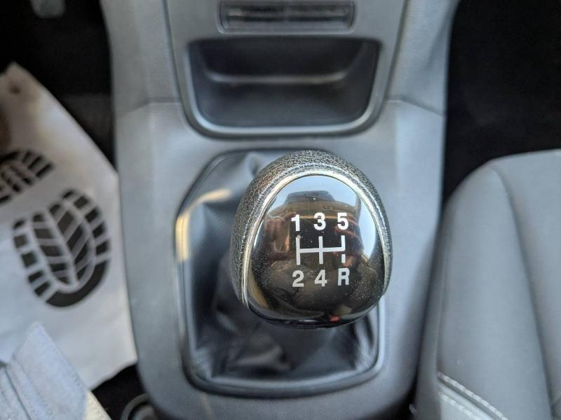 Photo 12 de l’annonce de FORD Fiesta d’occasion à vendre à AUBAGNE