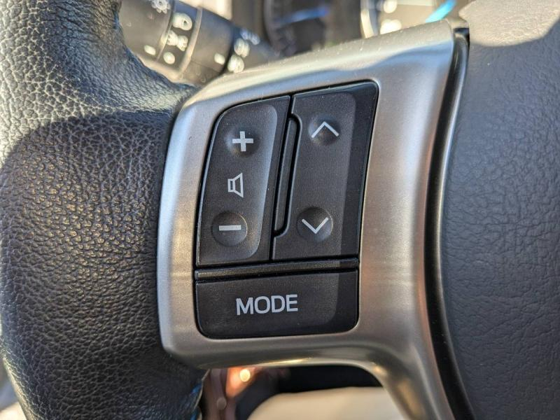 Photo 12 de l’annonce de TOYOTA Yaris d’occasion à vendre à AUBAGNE