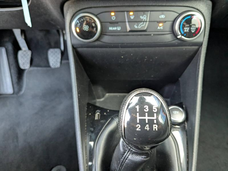 Photo 13 de l’annonce de FORD Fiesta d’occasion à vendre à LA VALETTE