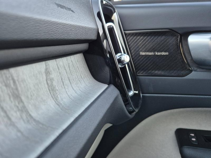 Photo 5 de l’annonce de VOLVO XC40 d’occasion à vendre à AVIGNON