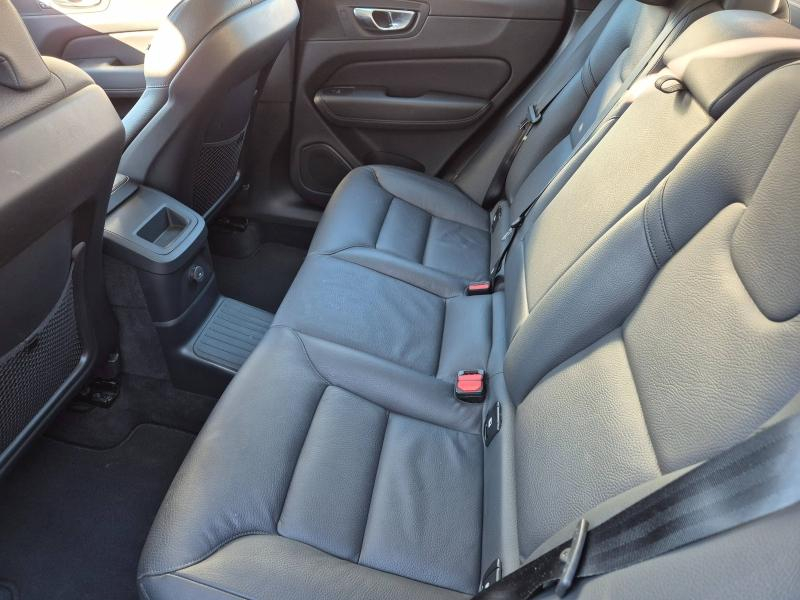 Photo 6 de l’annonce de VOLVO XC60 d’occasion à vendre à AVIGNON