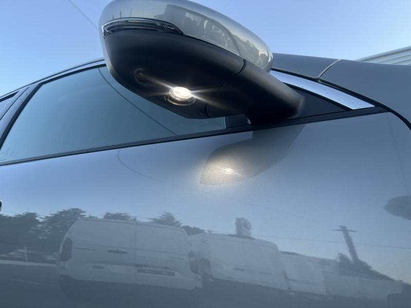 Photo 7 de l’annonce de FORD Kuga d’occasion à vendre à BRIGNOLES