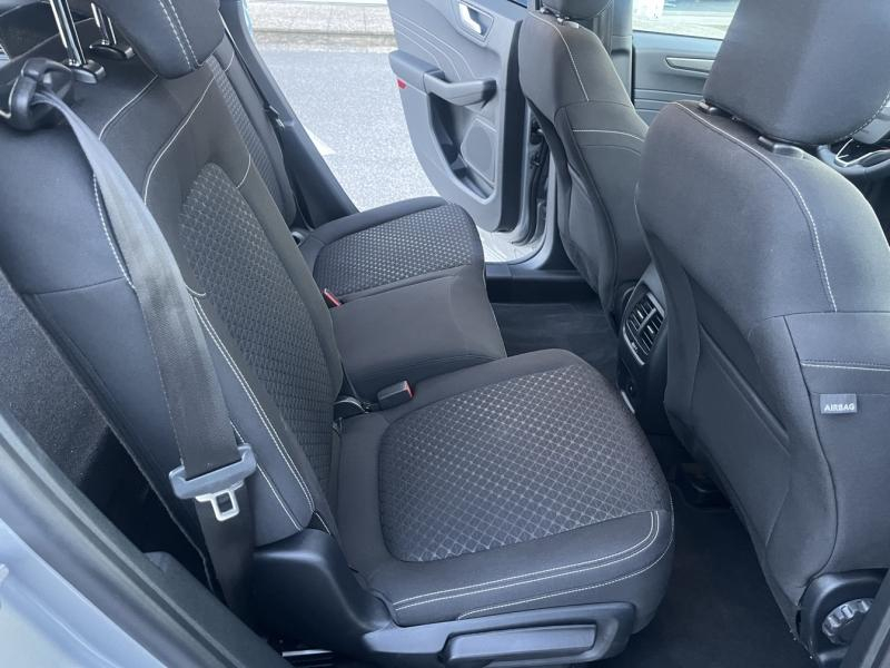 Photo 19 de l’annonce de FORD Kuga d’occasion à vendre à BRIGNOLES