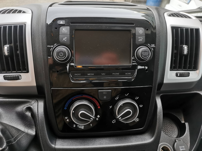 Photo 13 de l’annonce de FIAT Ducato CCb VUL d’occasion à vendre à VITROLLES