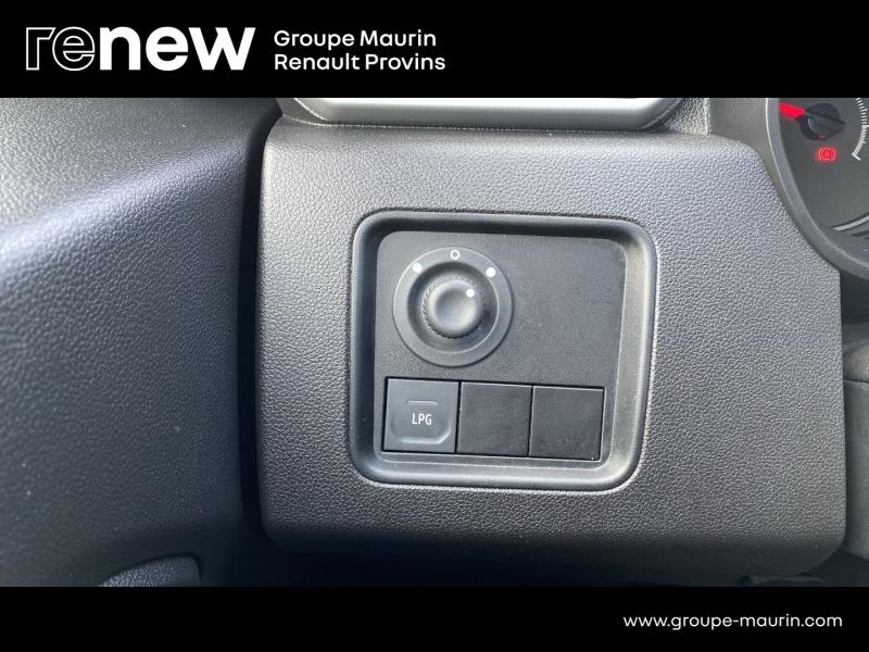 Photo 17 de l’annonce de DACIA Duster d’occasion à vendre à PROVINS