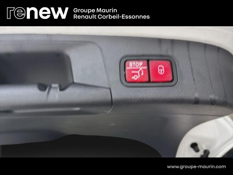 Photo 17 de l’annonce de MERCEDES-BENZ Classe GLA d’occasion à vendre à CORBEIL-ESSONNES