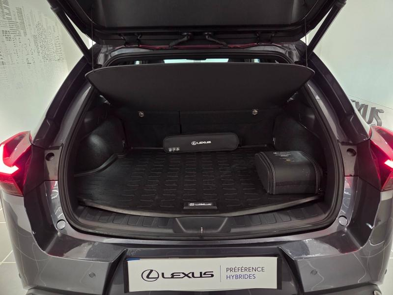 Photo 15 de l’annonce de LEXUS UX d’occasion à vendre à AUBIÈRE