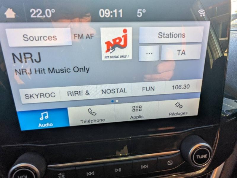 Photo 17 de l’annonce de FORD Fiesta d’occasion à vendre à FRÉJUS