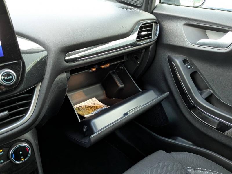 Photo 19 de l’annonce de FORD Puma d’occasion à vendre à BRIGNOLES