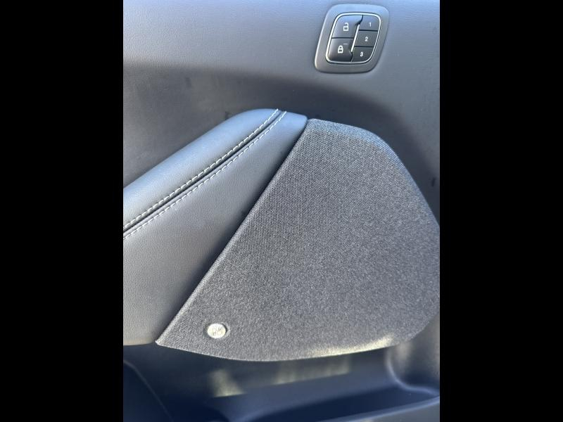 Photo 10 de l’annonce de FORD Mustang Mach-E d’occasion à vendre à TOULON