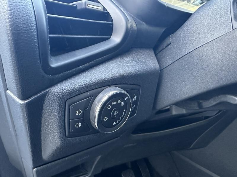 Photo 12 de l’annonce de FORD EcoSport d’occasion à vendre à NARBONNE