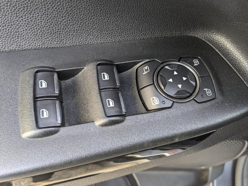 Photo 9 de l’annonce de FORD EcoSport d’occasion à vendre à MARSEILLE