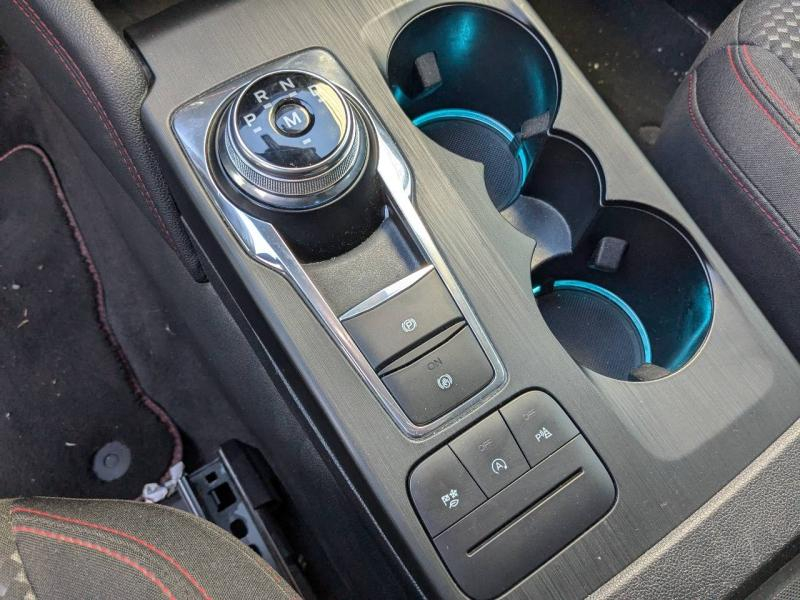 Photo 9 de l’annonce de FORD Kuga d’occasion à vendre à AUBAGNE