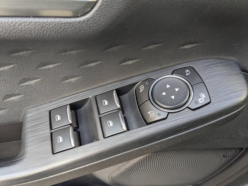 Photo 3 de l’annonce de FORD Kuga d’occasion à vendre à AUBAGNE