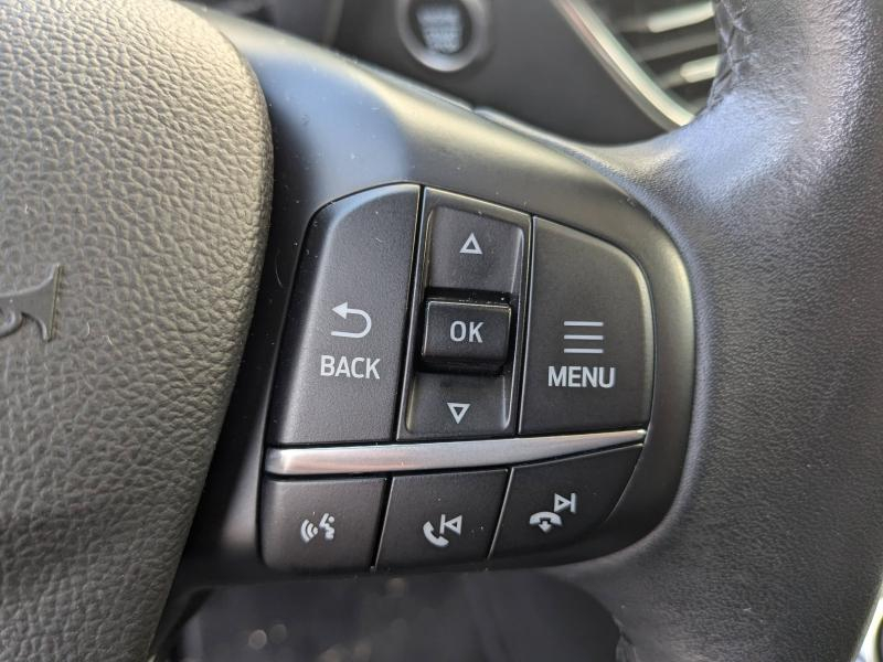 Photo 6 de l’annonce de FORD Kuga d’occasion à vendre à AUBAGNE