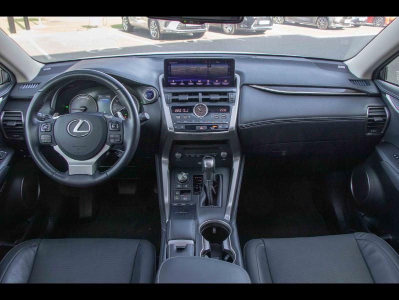 Photo 16 de l’annonce de LEXUS NX d’occasion à vendre à MONTFAVET