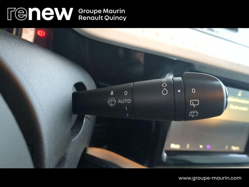 Photo 16 de l’annonce de RENAULT Twingo d’occasion à vendre à QUINCY-SOUS-SÉNART