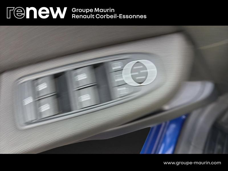 Photo 15 de l’annonce de RENAULT Clio d’occasion à vendre à CORBEIL-ESSONNES