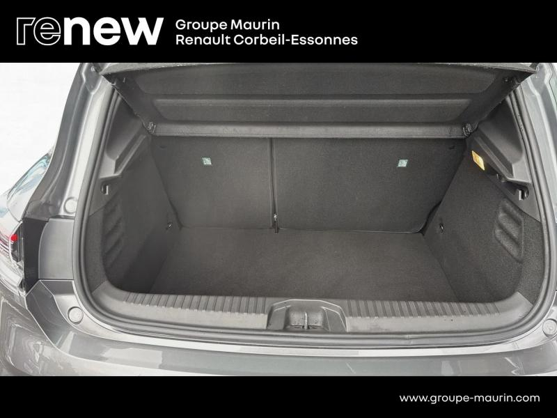 Photo 15 de l’annonce de RENAULT Clio d’occasion à vendre à CORBEIL-ESSONNES