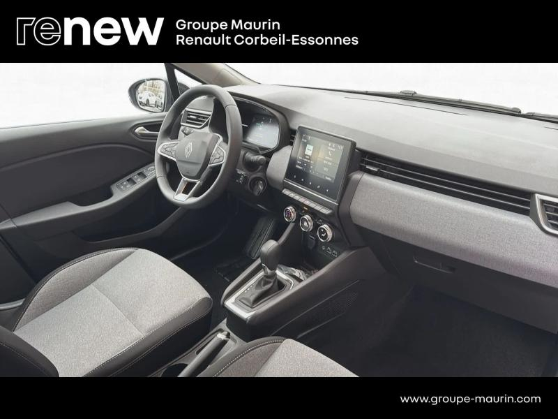 Photo 17 de l’annonce de RENAULT Clio d’occasion à vendre à CORBEIL-ESSONNES