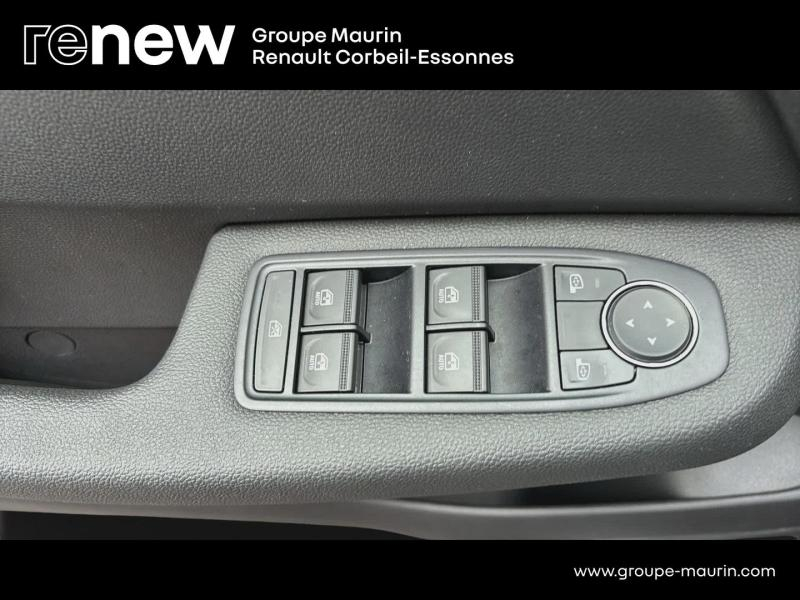 Photo 19 de l’annonce de RENAULT Clio d’occasion à vendre à CORBEIL-ESSONNES