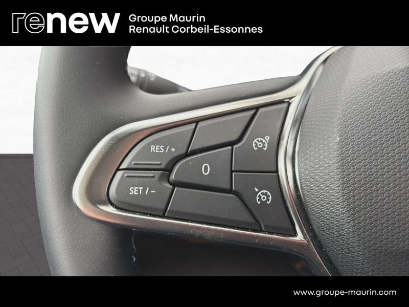 Photo 20 de l’annonce de RENAULT Clio d’occasion à vendre à CORBEIL-ESSONNES