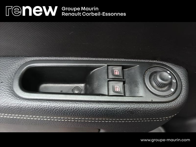 Photo 19 de l’annonce de RENAULT Twingo d’occasion à vendre à CORBEIL-ESSONNES