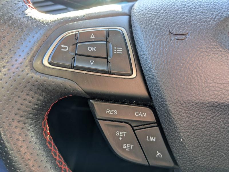 Photo 18 de l’annonce de FORD EcoSport d’occasion à vendre à DRAGUIGNAN