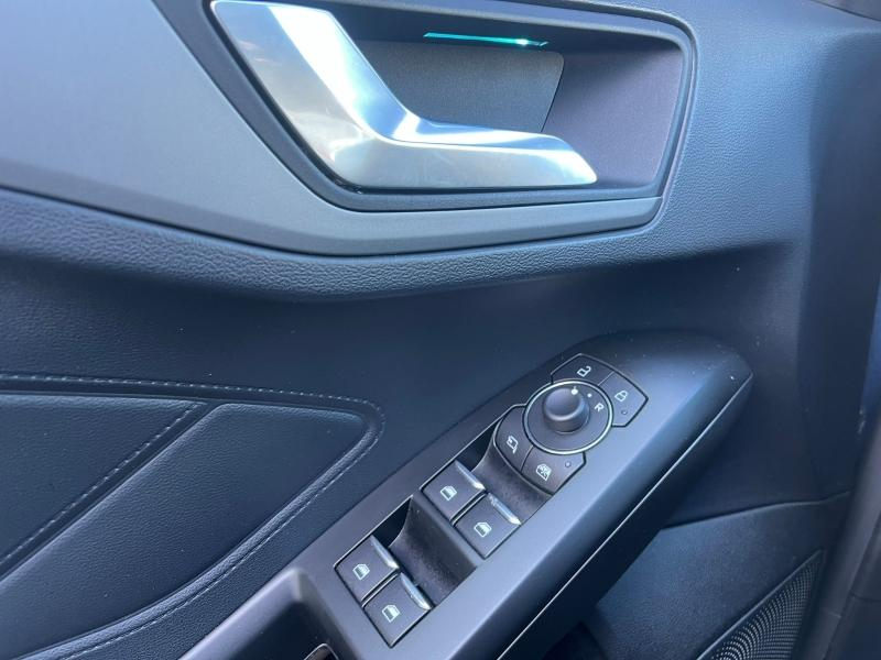 Photo 11 de l’annonce de FORD Focus d’occasion à vendre à NARBONNE